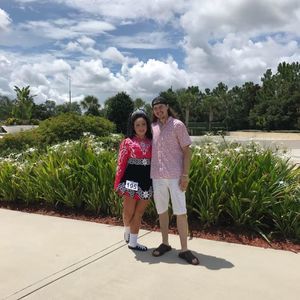 Meet your Posher, Hallie